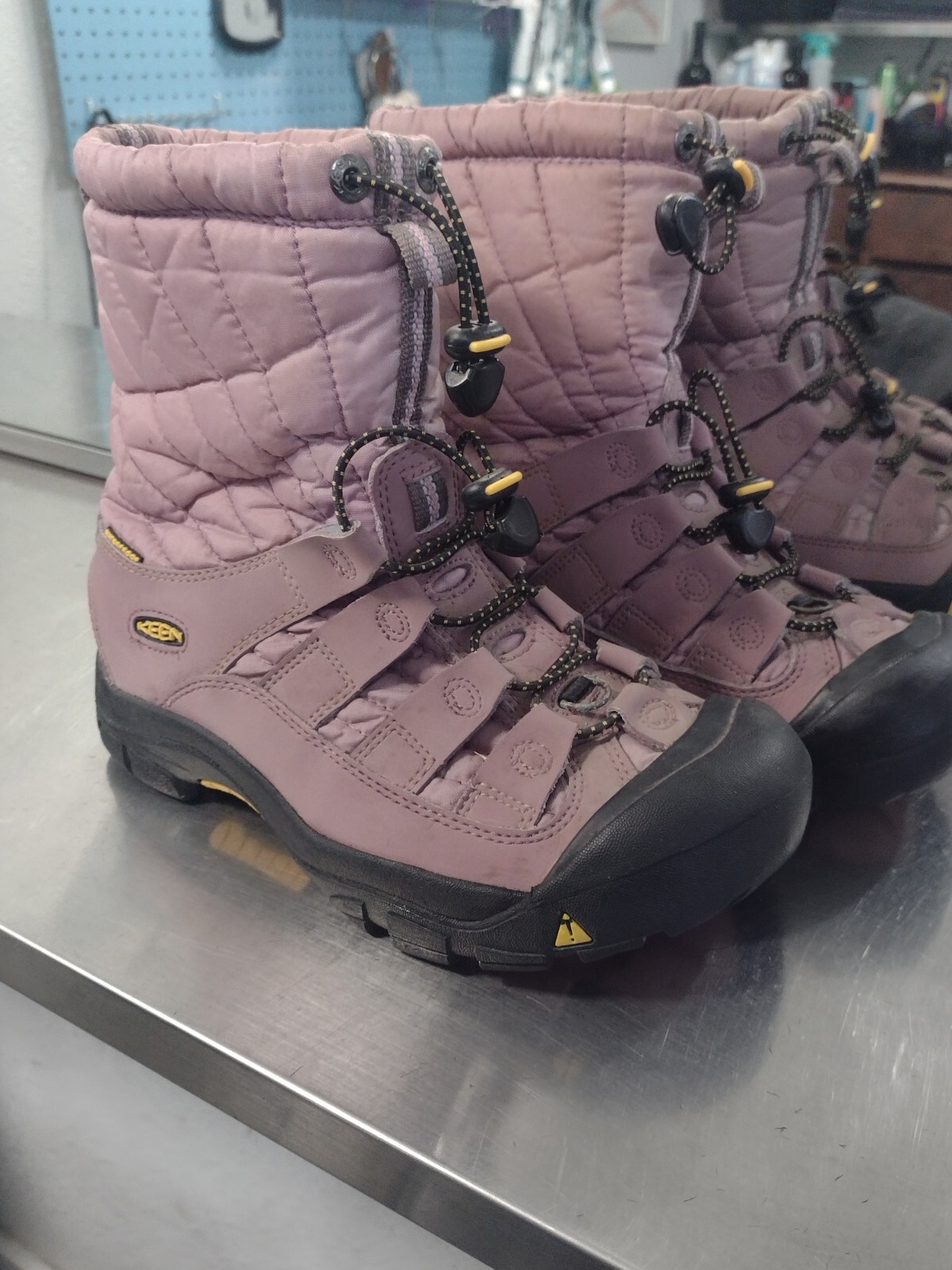 Stivali da neve impermeabili da donna Keen taglia 6