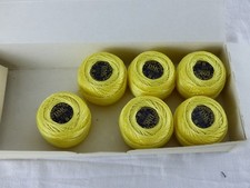 DMC boite 6 pelotes de 10 grammes COTON PERLE 8 N° 445 jaune ,art 116