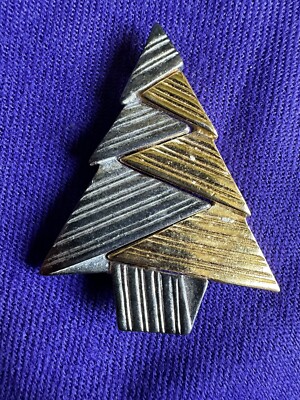Vintage Simple and Elegant Two Tone Christmas Tree Brooch