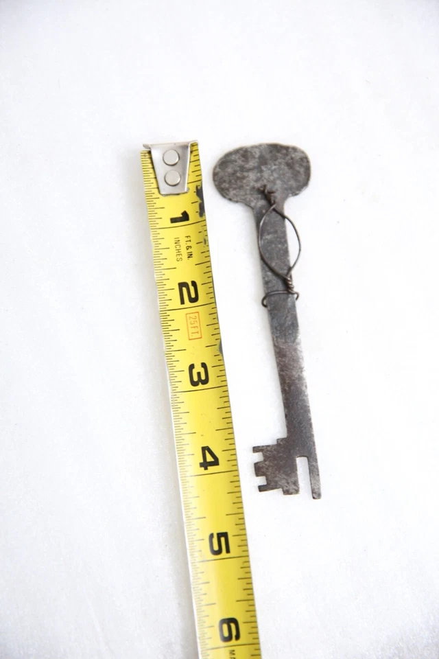 Antique Hand Wrought Iron Skeleton Key Forged Medieval for gate lock door VTG - Image 3 of 4