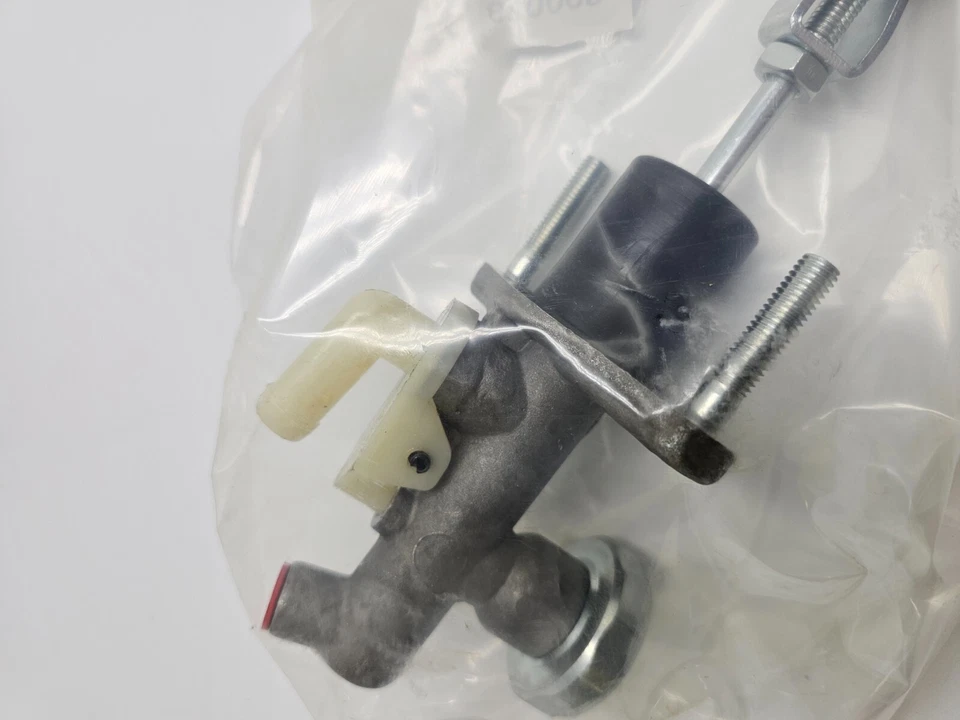 Cilindro maestro de embrague LuK LMC435 para Nissan Sentra 2000-2006 Foto 4 de 4