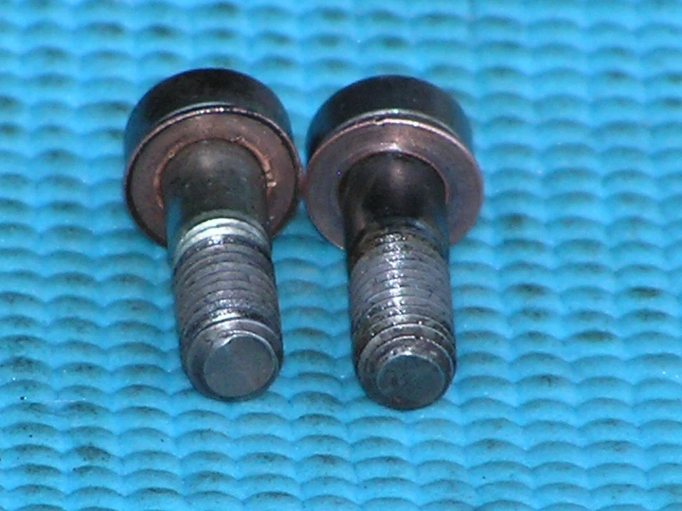 Tornillos de casquillo de horquilla delantera Honda CB500 CB750 CB360 CB450 VF1100 CB900 CB550 8x27 mm Foto 3 de 4