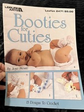 Vintage Leisure Arts Baby Booties Crochet Pattern Leaflet 2471 Circa 1993