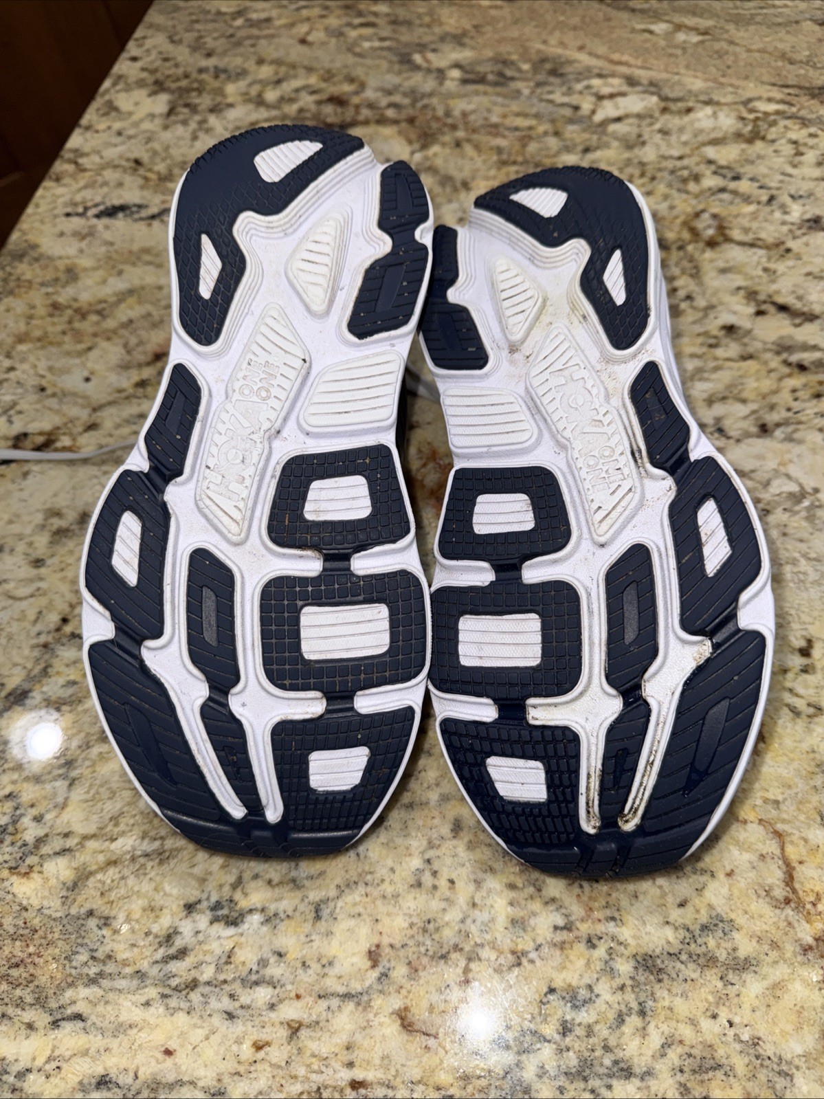 Hoka One One Bondi 7 Women's Size 9 Running Shoes Lunar Rock Gray Comfortable thumbnail 9