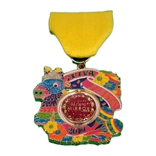 HEB Mia's Mirror 2019 Pinata Spinning Logo Fiesta Medal San Antonio Pinback 