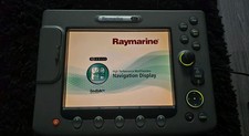 Raymarine E80 Classic Multifunction Display, Chartplotter, with cover