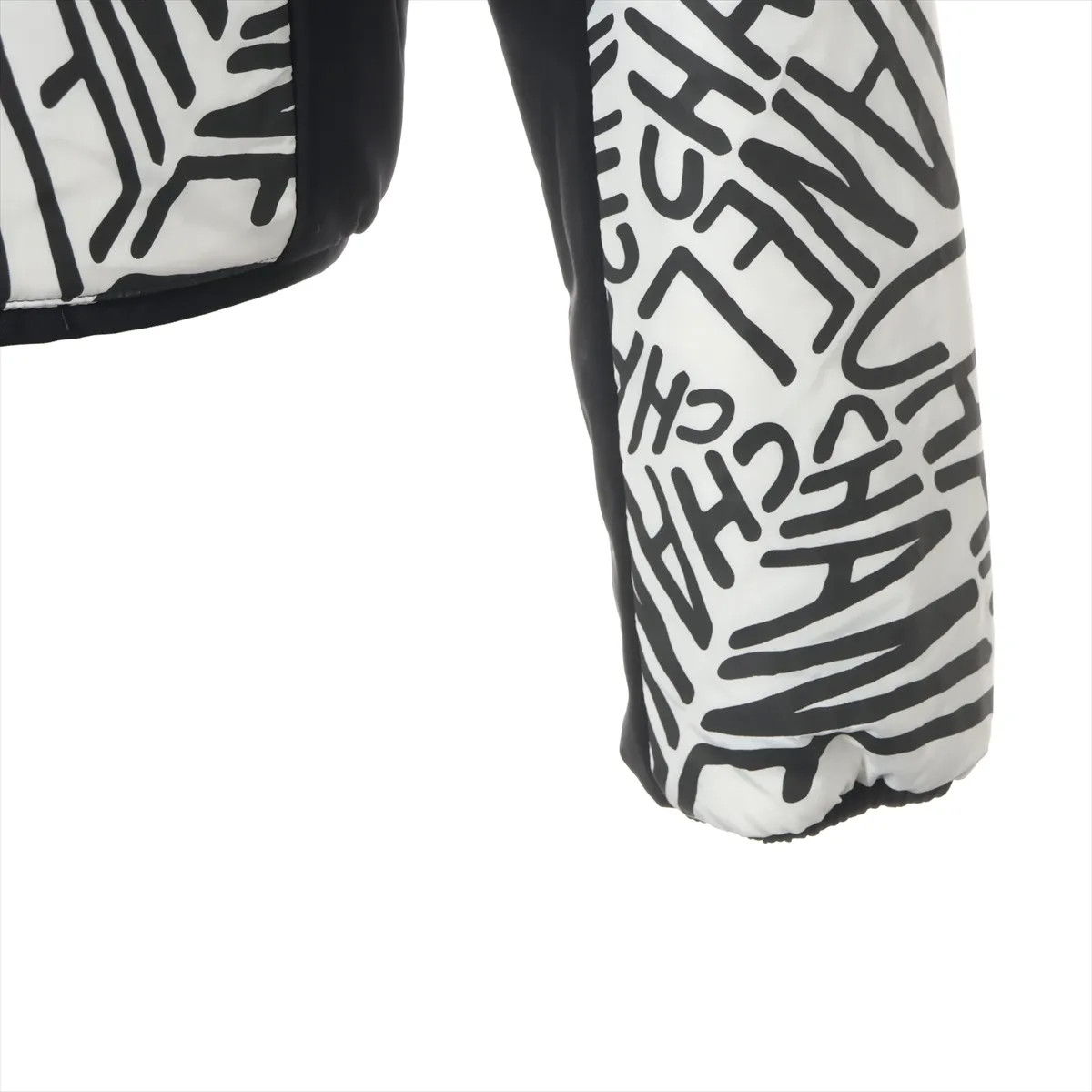 Chanel Coco Button P70 Polyester Insulated jacket… - image 4