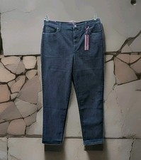 NWT 14 A Gloria Vanderbilt Sculpt Stretch Slimming Amanda Blue Jeans Tapered