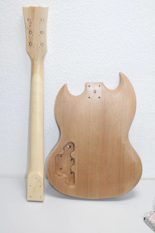 Harley Benton Electric Guitar Kit DC Style (H7) - Bild 3 von 4