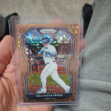 2021 Prizm  Salvador Perez 14/40  220 Bronze Donut Circles Kansas City Royals