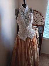 Victorian Style Lace pearl Silk Tulle Wedding Gown