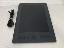 WACOM INTUOS Pro Medium PTH-651 Tablet w/ Pen - Tested