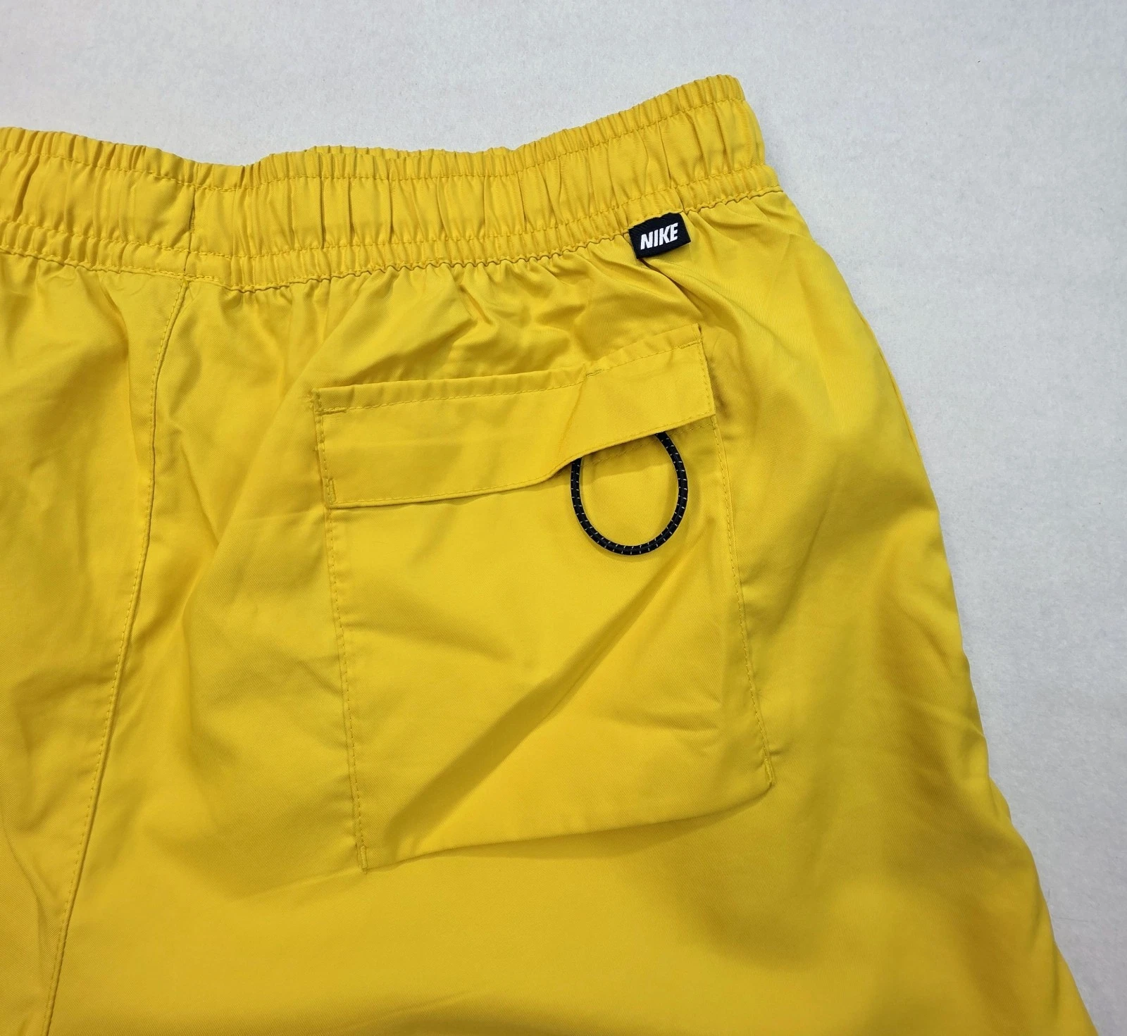 Nike Shorts L Men Sportswear Sport Essentials Mesh Lined Flow Yellow LIMITED USE