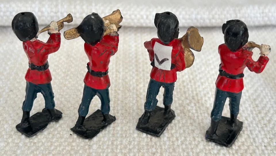 Banda de guardia de la reina de soldados de juguete de plomo de colección ~ Hecha en Inglaterra Gran Bretaña Foto 2 de 4