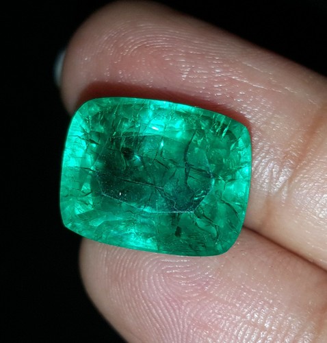 Loose Gemstone Natural Green Colombian Emerald 9.52 Ct Certified Cushion Cut - Picture 9 of 9
