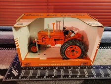 Case DC-3 w/Eagle Hitch 1/16 Diecast Tractor Replica Collectible By SpecCast