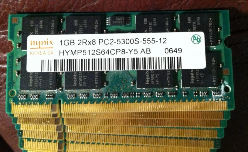 (5)Hynix 1GB 2RX8 PC2-5300S-555-12 SO-DIMM RAM Laptop Memory - Image 2 of 3