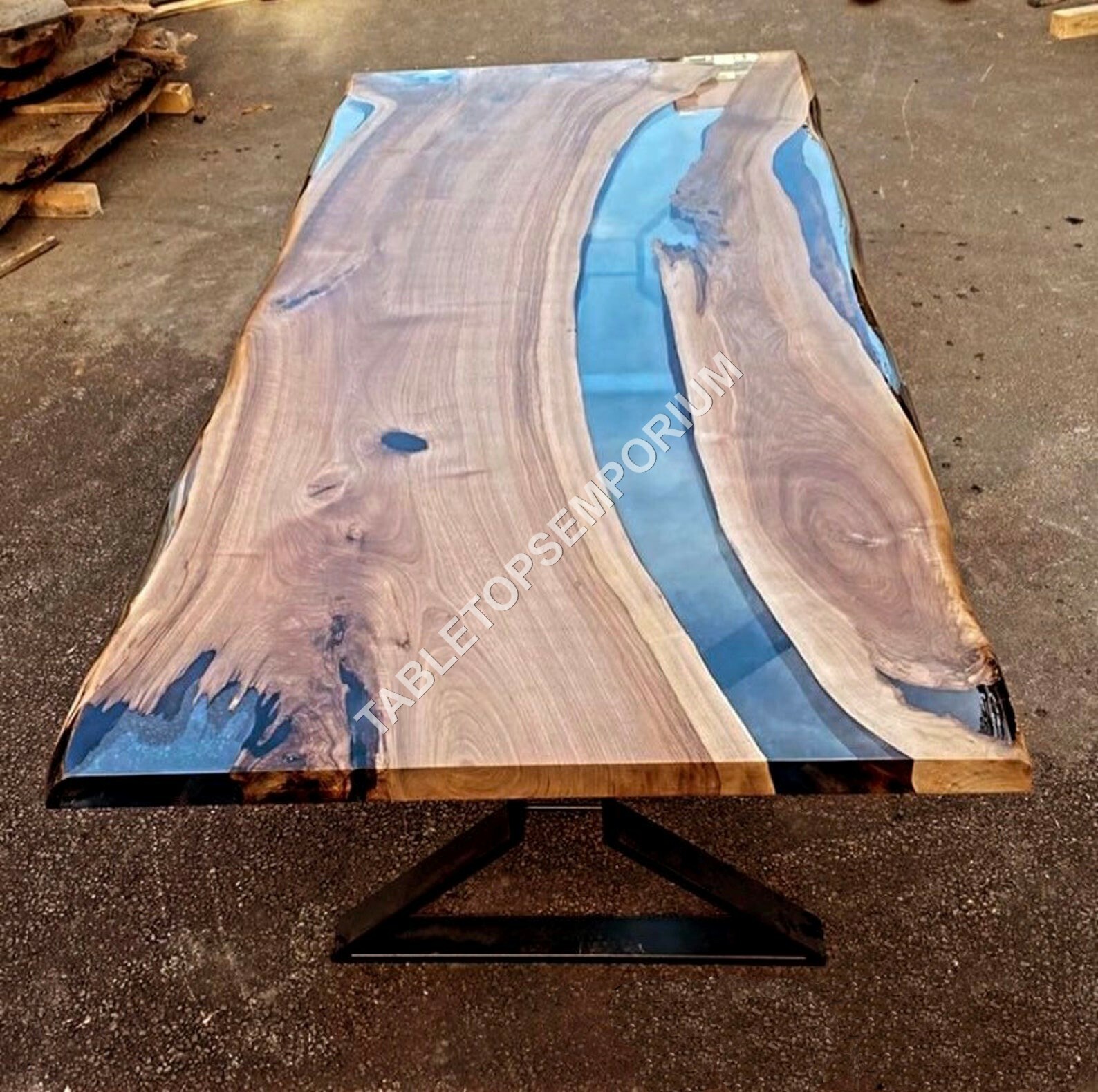 Handmade Acacia Wood Epoxy Resin Dining Conference Table with Clear Design  