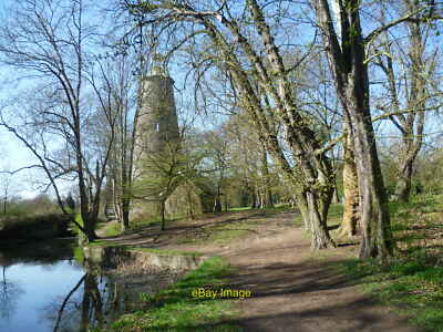 Photo 12x8 Crane Park and the Shot Tower Crane Park is an attractive linea c2012