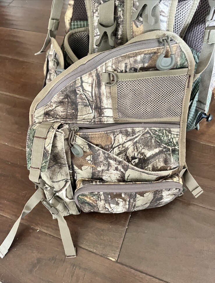 TENZING TZ TP14 Turkey Hunting Backpack w/ Seat*ONLY USED TWICE/GREAT