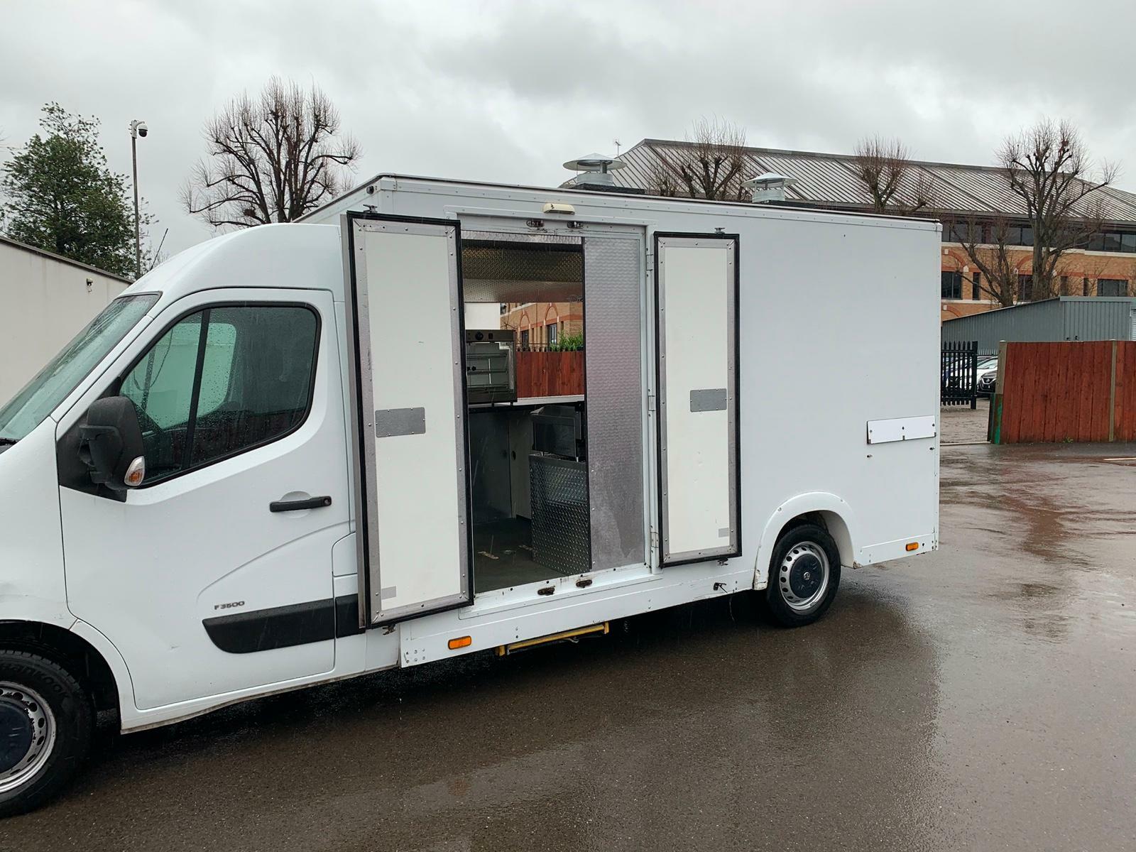 RENAULT MASTER MOBILE CATERING/BURGER/FOOD/COFFEE/ 2015REG,VAN FOR SALE