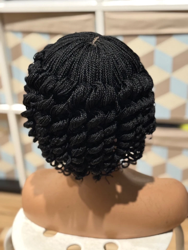 Peluca trenzada: hermosa peluca rizada micro torcida trenzada hecha a mano. Hecho en cierre 2X4 Foto 3 de 4