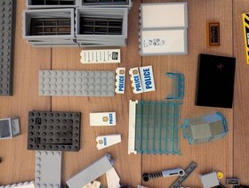 LEGO CITY 60141 Police Station 100% Complete with Minifigures