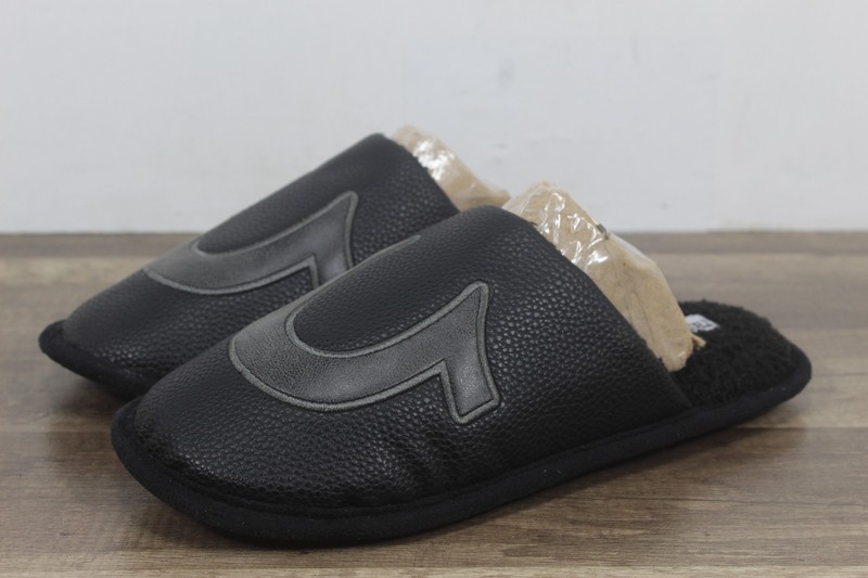 Men's True Religion Black Faux Leather Lined Slippers Sz 7-8 {Fa-357]