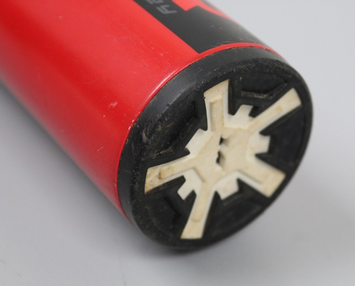 Miken Freak 9R Josh Riley 34 inch 26 oz USSSA Slowpitch Softball Bat