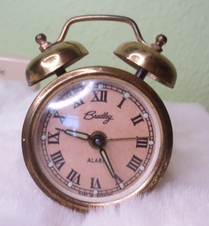 Vintage BRADLEY Alarm Clock 3 1/4" Tall Made in Germany