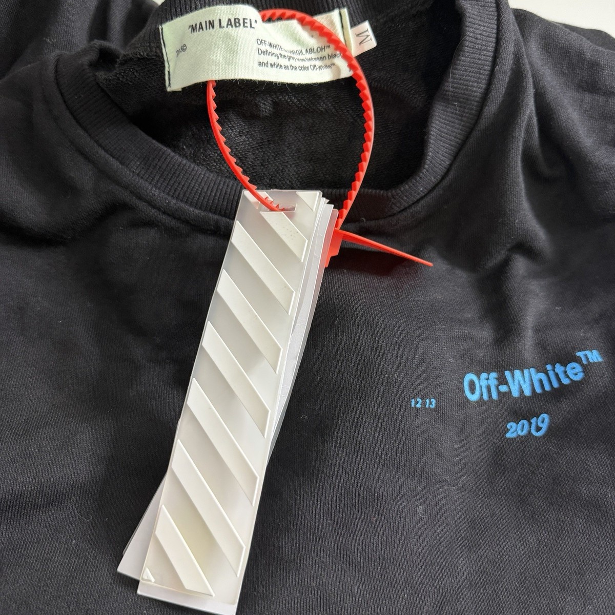 Off-White c/o Virgil Abloh 2019 Diag Gradient Arrow Crewneck Black