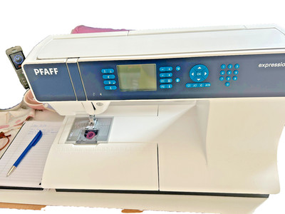 Pfaff expression 3.5 Nähmaschine mit IDT