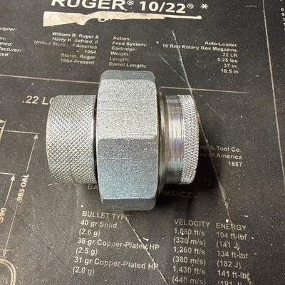 Watts Dielectric Union 1-1/4 LF3004, 1-1/4'' x 1-1/4'' NPT, Polysulfone, Steel