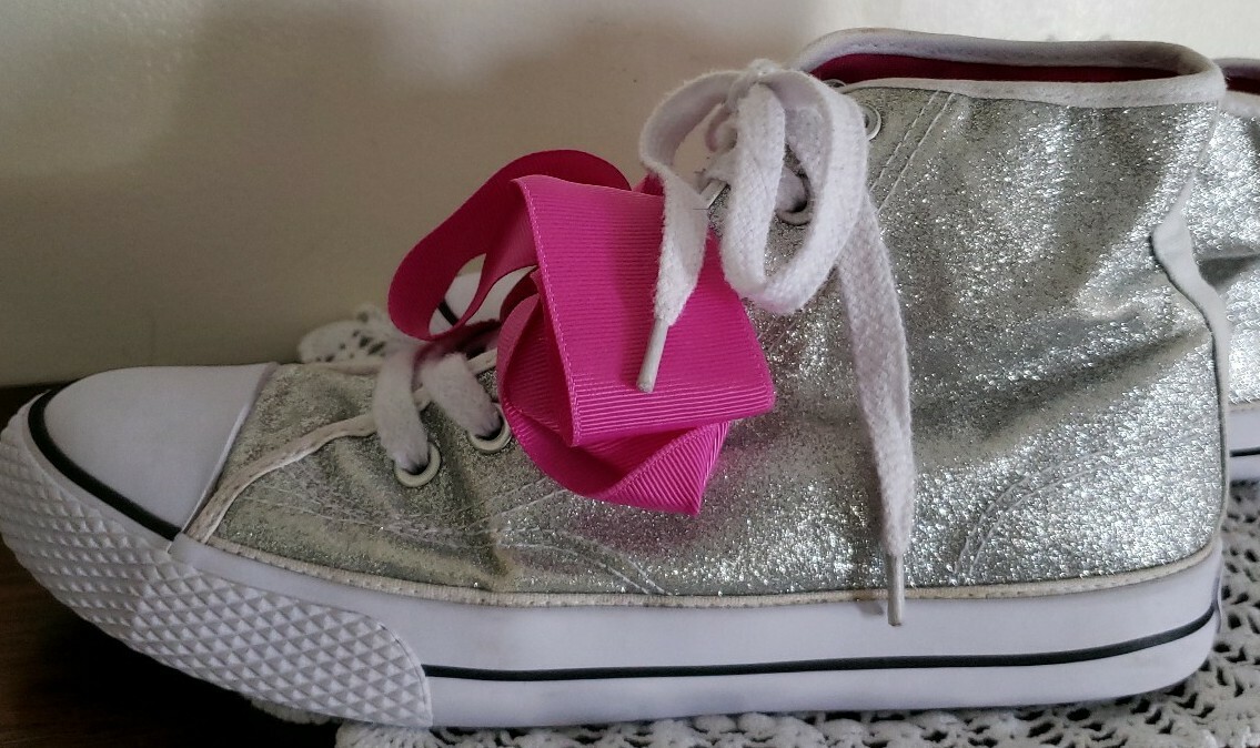Nickelodeon Shoes ~ Girls' Size 6 ~ JoJo Legacee Silver Glitter Sneaker High-Top
