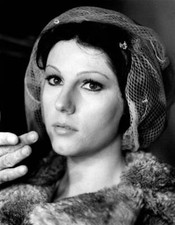 Stefania Sandrelli on the set of the film Alfredo Ascoli Piceno 1970s OLD PHOTO