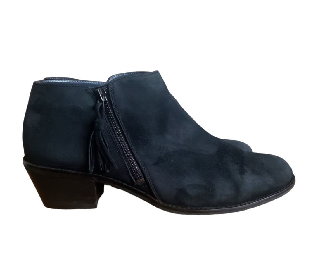 Vionic Boots Womens Size Serena Ankle Bootie Black Suede Zip up