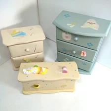 ARTISAN DOLLHOUSE DRAWER CHEST SET HAND PAINTED . Dennis East 2002