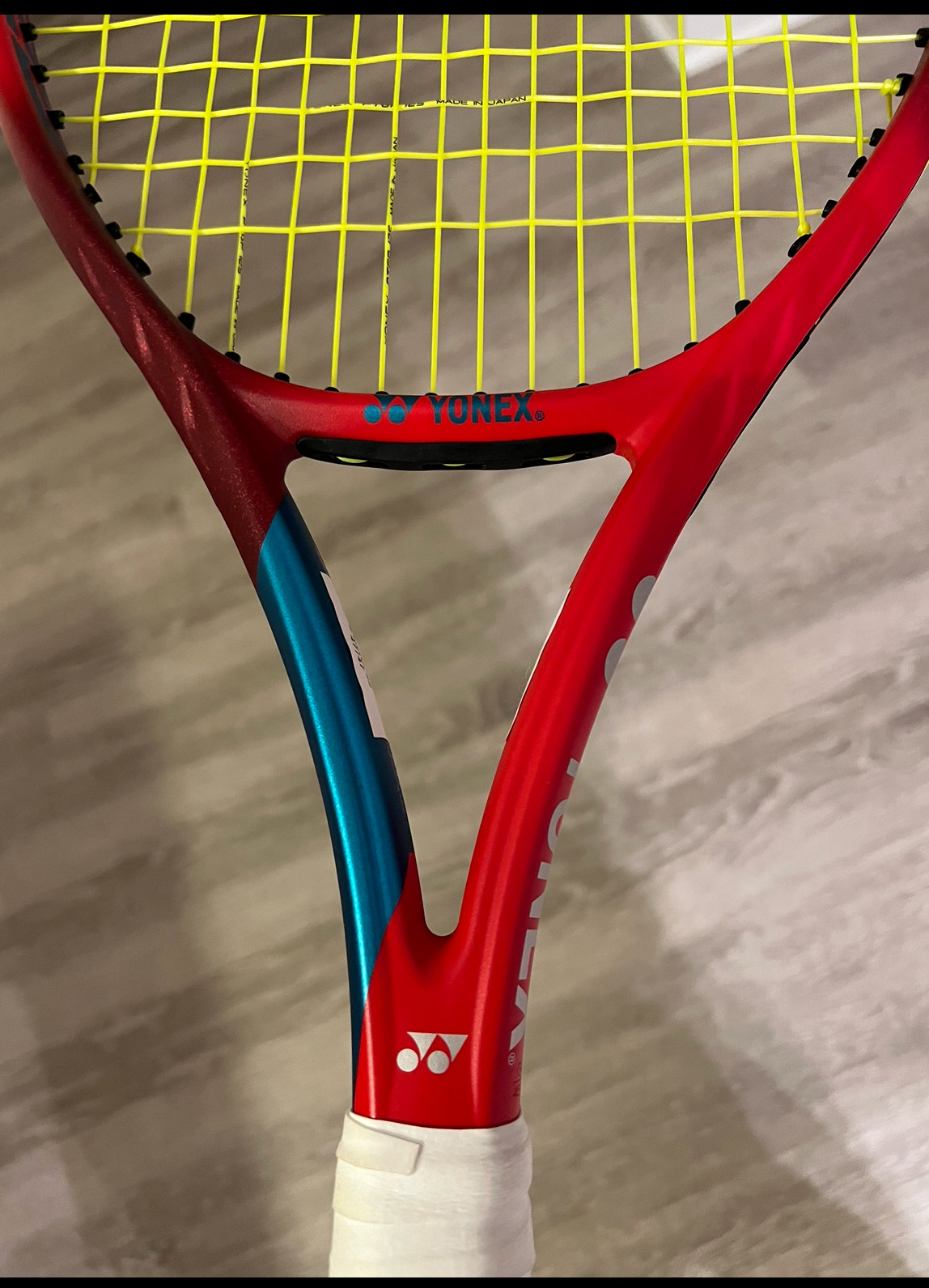 Yonex Vcore 100 (300g) Tennis Racquet, 4 1/4"