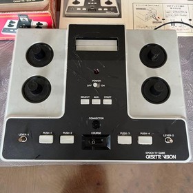 Cassette Vision console, BIGSPORTS12 dedicated gun, and cassette set.