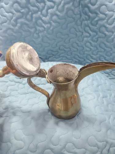 Vintage turkish brass coffee pot signed - Picture 2 of 4