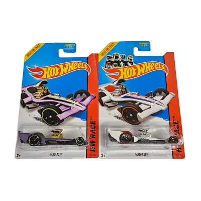 2014 i Hot Wheels MADFAST #152  Lavender-Purple; stars Thrill Racers Case (A4)