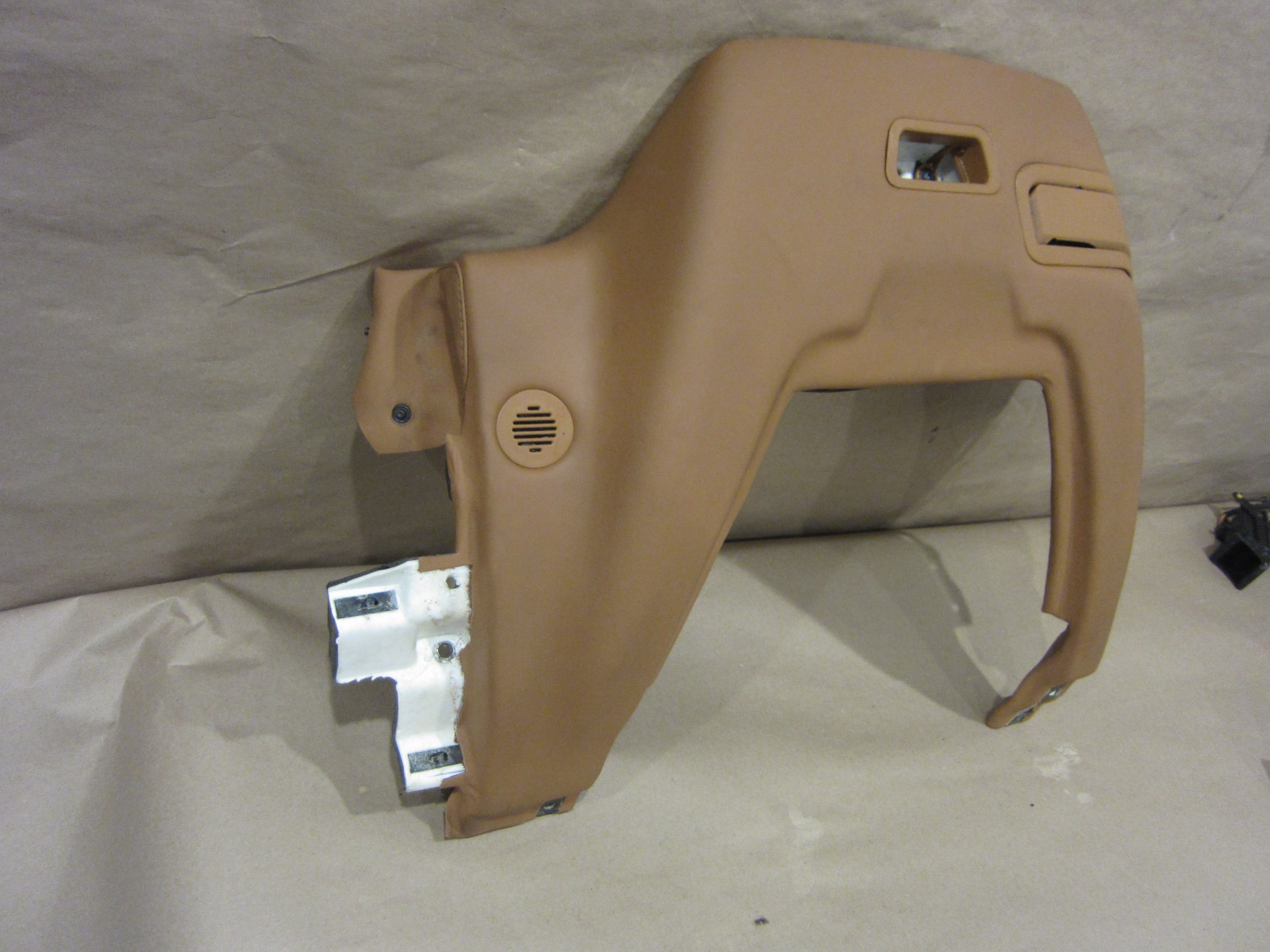 Ferrari California - Lower Central Dashboard - P/N 81521300