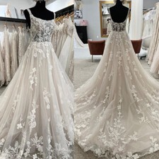 Beach Wedding Dress Square Neck Lace Applique Sweep Train Backless Bridal Gown