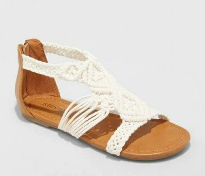 New Stevies Girls Youth Size 13 Adorable Knits Ivory Crochet Sandals