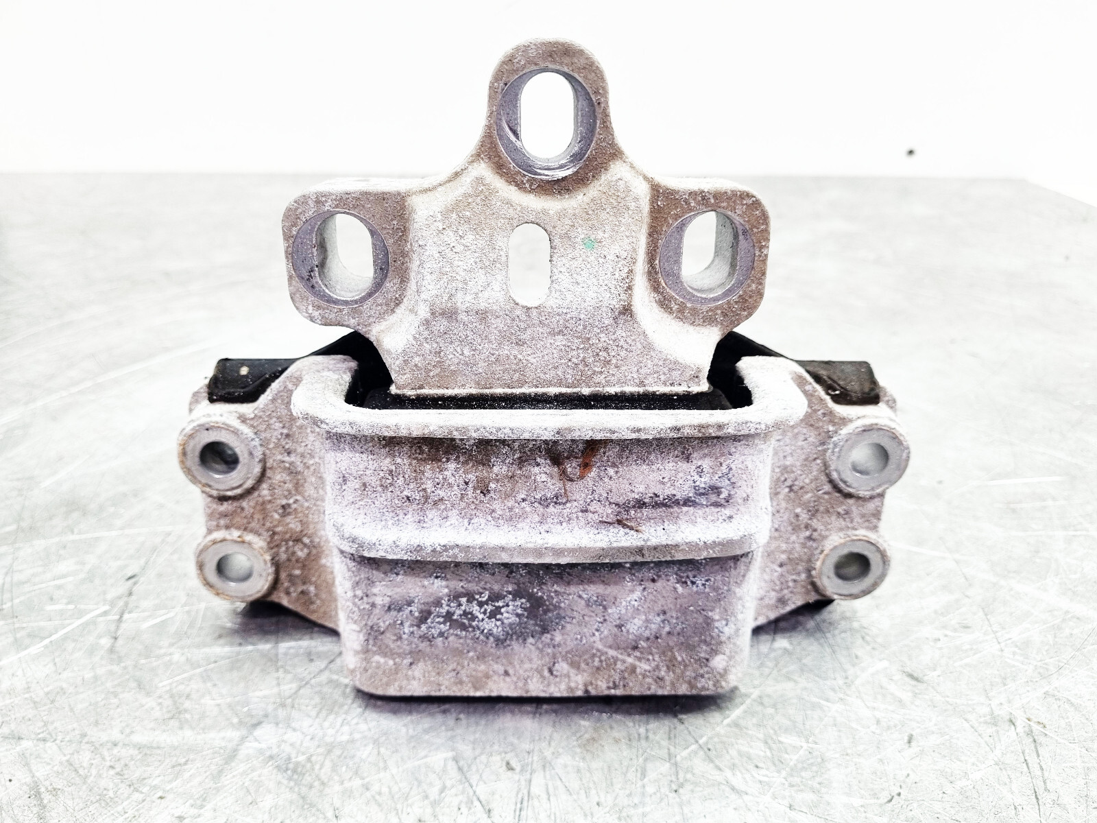 Audi Q3 2.0 TDI Quattro 2016 RHD Engine Mount Support Left Near 