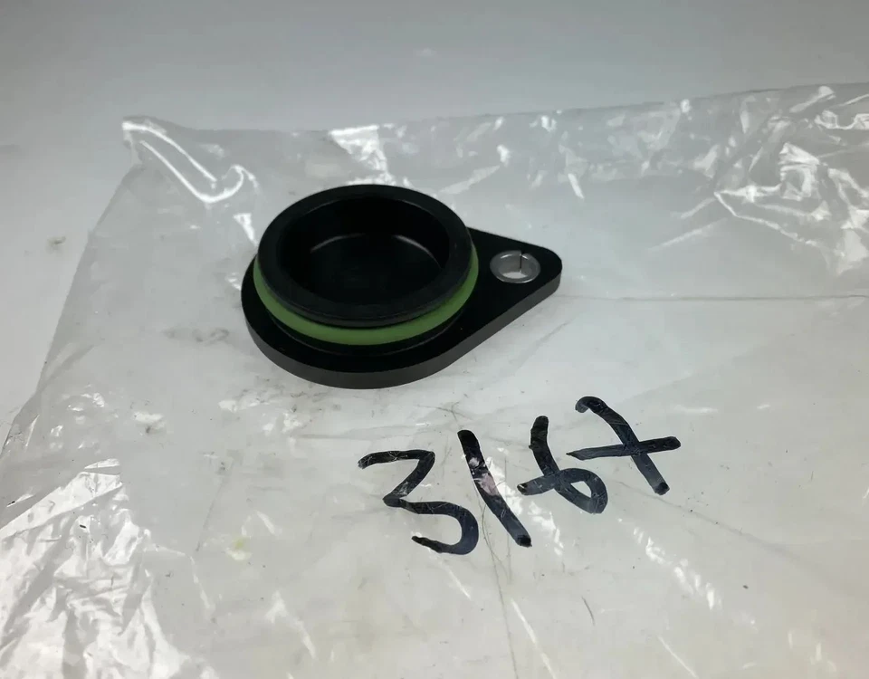 Original VW cap, camshaft 04C103335 for AUDI SEAT SKODA VW - Image 3 of 4