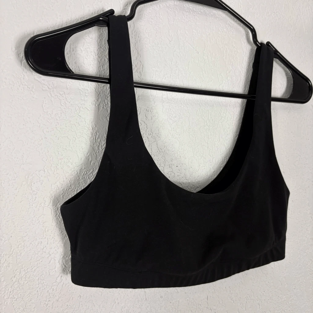 vuori scoop neck sports tank-bra