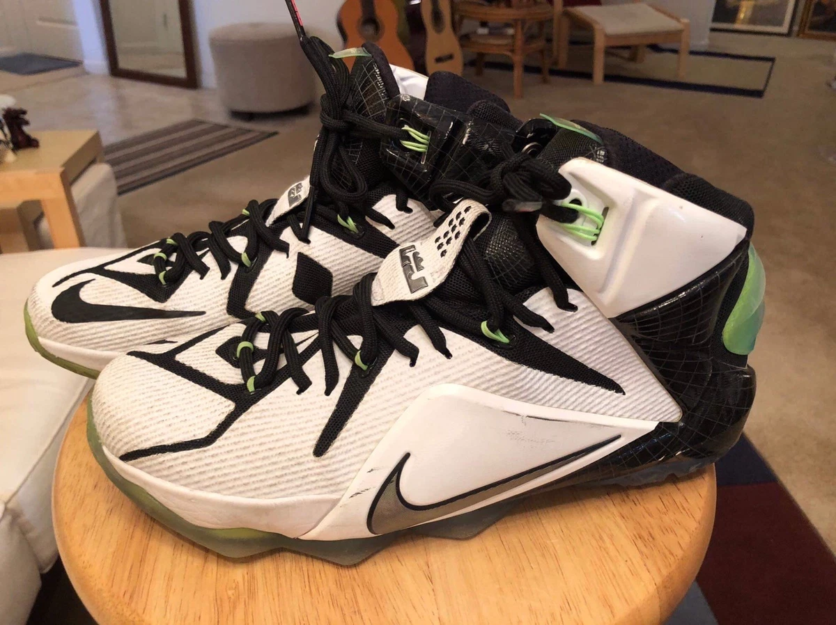 T nis de basquete esportivo Nike Lebron James XII branco preto e verde masculino US9.5
