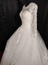 Lovely LA Wedding Formal Gown White Tulle Beads Lace sZ M Long Sleeve No Train