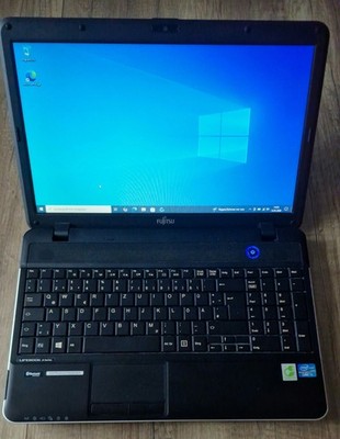   Fujitsu LIFEBOOK A512   Core i5   15,6''   4GB RAM   500GB HDD   Win 10 Pro